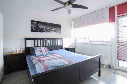 Schlafzimmer - 3 Zimmer Einfamilienhaus in Duisburg