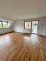 Wohnzimmer - Großzügige 4-Zimmer-Wohnung in Kreyenbrück in der Nähe zum Utkiek