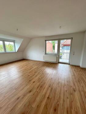 Wohnzimmer - Großzügige 4-Zimmer-Wohnung in Kreyenbrück in der Nähe zum Utkiek