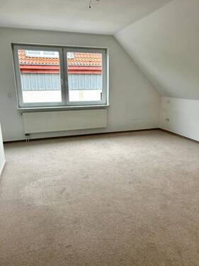 Schlafzimmer I - 4 Zimmer Etagenwohnung zur Miete in Oldenburg