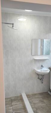IMG-847ee2c6d1f02eff581fa1246e3dca87-V.jpg - 