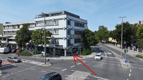 Top Sichtbarkeit - Hingucker-Lage mit XXL-Glasfront - Ihr neuer Top-Standort!