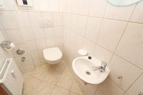 WC - 