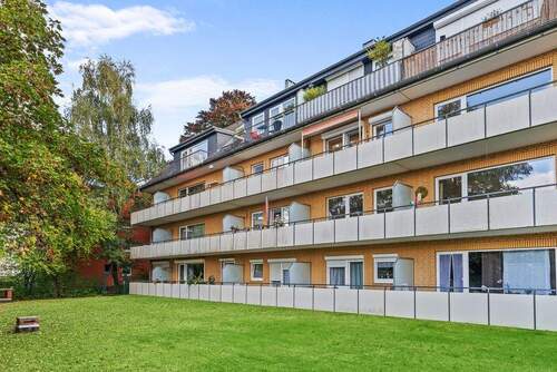 Rückansicht - 3 Zimmer Etagenwohnung zum Kaufen in Hamburg / Wandsbek