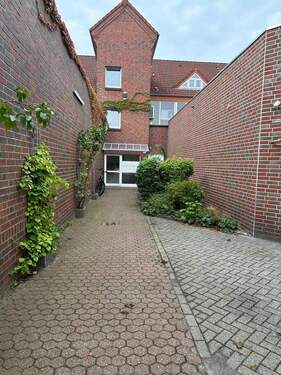 Außenansicht - 2 Zimmer Etagenwohnung zur Miete in Wilhelmshaven