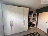 mit Platz für Schränke - 