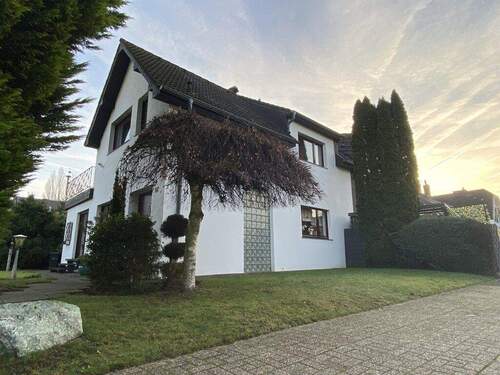 Seitenansicht - 3 Zimmer Einfamilienhaus zum Kaufen in Alsdorf