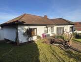 Titelbild.JPG - – WOHNEN, WO RUHE ZUHAUSE IST – EINFAMILIENHAUS IM BUNGALOWSTIL MIT GROSSEM GARTEN IN VIECHT