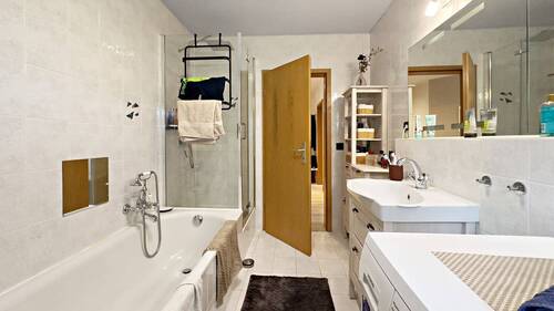 Badezimmer- - 
