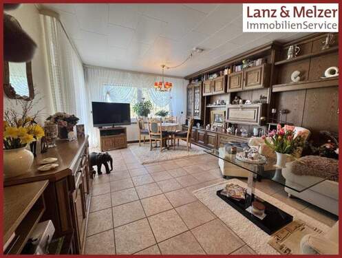 großes Wohnzimmer mit... - Idyllische Wohnung in Bestlage von Berlin-Frohnau - Ruhe und Natur inklusive!