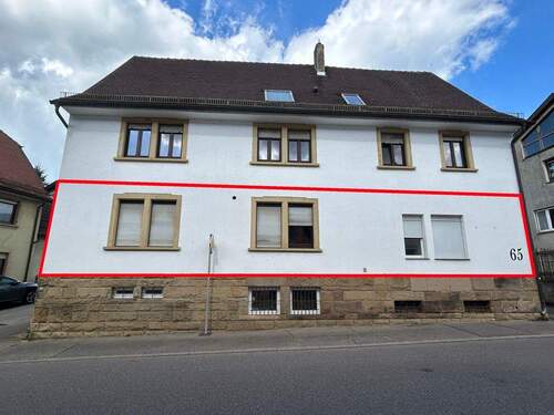 Straßenansicht, Lage der Whg. - *Zwangsversteigerung!* -7-Zi-ETW und Stellplatz - Zuschlag ab 50 % vom Verkehrswert möglich!