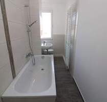 Schaumparty im modernen Wannenbad...helle 3-RW mit Wanne u. Balkon!!! - Freiberg