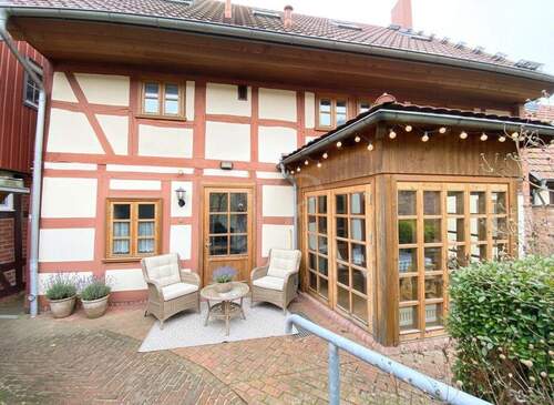 Blick auf den Wintergarten der Wohnung im EG - 