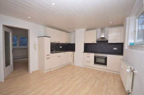 Einbauküche inklusive - 2 Zimmer Etagenwohnung zur Miete in Obernburg