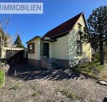 Einfamilienhaus mit Garten, Garage, Pool in toller Wohnlage - Oschersleben