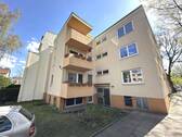 Hauseingang - Etagenwohnung mit 62,40 m&sup2; in Berlin zum Kaufen