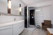 Badezimmer UG - 