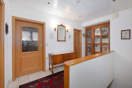 Flur und Treppenhaus EG - 