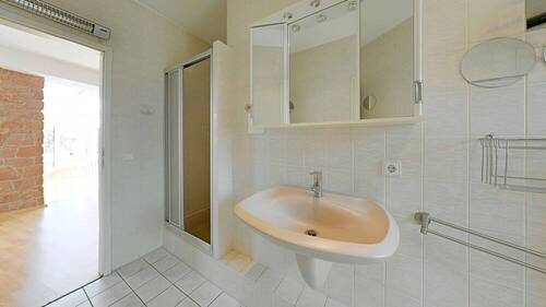 Badezimmer - 4 Zimmer Einfamilienhaus in Kaiserslautern