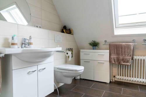 Badezimmer im Obergeschoss - 