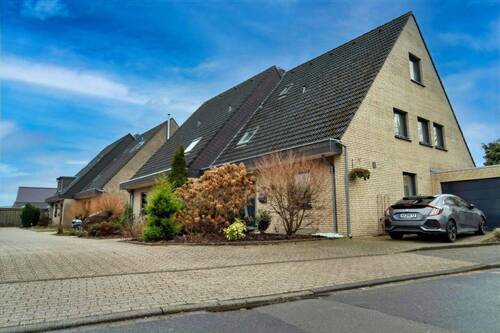 Seitenansicht - 5 Zimmer Doppelhaushälfte zum Kaufen in Issum