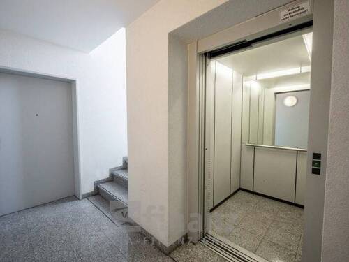 Fahrstuhl - 