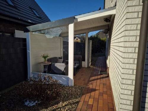 mit Wintergarten - 