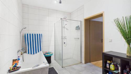 Badezimmer Einfamilienhaus - 