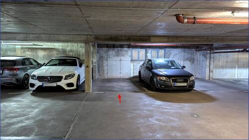 Tiefgaragenstellplatz - 