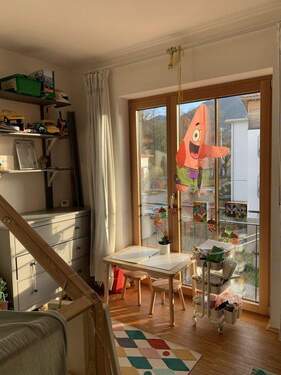 Kinderzimmer / Büro - 