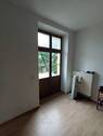 Wohnzimmer mit Balkon - 