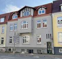 Großzügige Parkettwohnung mit Stellplatzmöglichkeit - Schwerin Paulsstadt