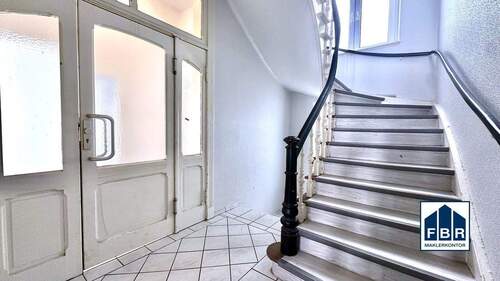 Treppe zum. Obergeschoss - 