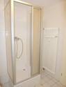 Bad mit Dusche - 