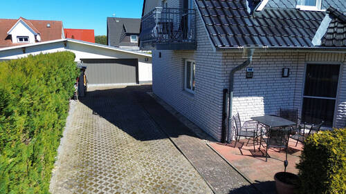 Zufahrt - 