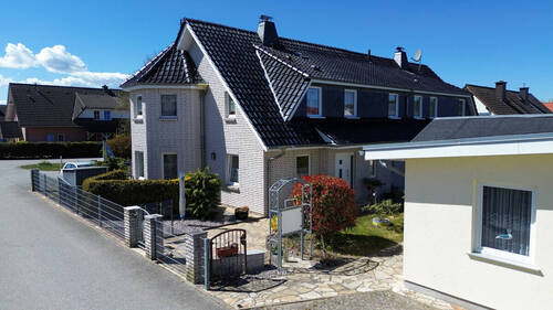 Eingang HH 18 - 1 Zimmer Mehrfamilienhaus, Wohnhaus zum Kaufen in Ückeritz