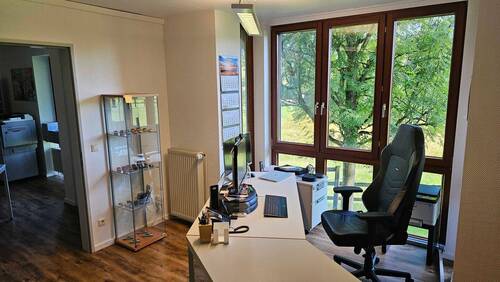 20250806_090315.jpg - 8 Zimmer Büro in Ahrensburg