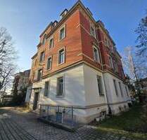 gemütlich, ruhige Dachgeschoss Eigentumswohnung in Striesen zu verkaufen - Dresden Striesen-Ost