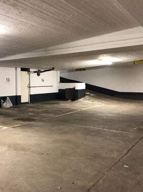 Tiefgarage vorne - Garage, Stellplatz in Hamburg / Neustadt zur Miete