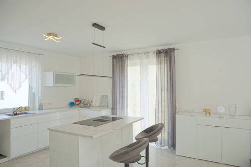 offene Küche - 4 Zimmer Einfamilienhaus zum Kaufen in Bad Schwalbach
