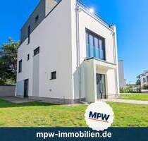 Anlegen, Einziehen, Vermieten: Exklusives Haus direkt am Wasser mit eigenem Bootsliegeplatz - Berlin Köpenick