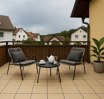 Sehr helle 2-Zimmerwohnung mit sonnigem Balkon in herrlicher Aussichtslage - Filderstadt Plattenhardt