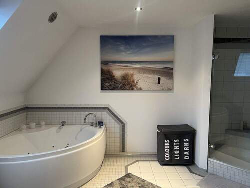 Mit Whirpoolbadewanne - 