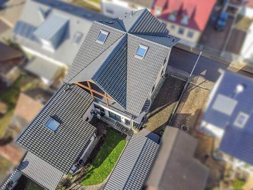 Drohnenaufnahme - 1 Zimmer Mehrfamilienhaus, Wohnhaus zum Kaufen in Kehl