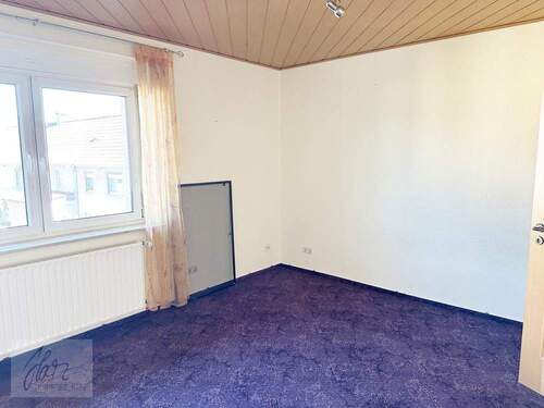 1.Obergeschoss Schlafzimmer 2 - 