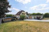 Rückansicht und Garten - 5 Zimmer Einfamilienhaus zum Kaufen in Knittlingen
