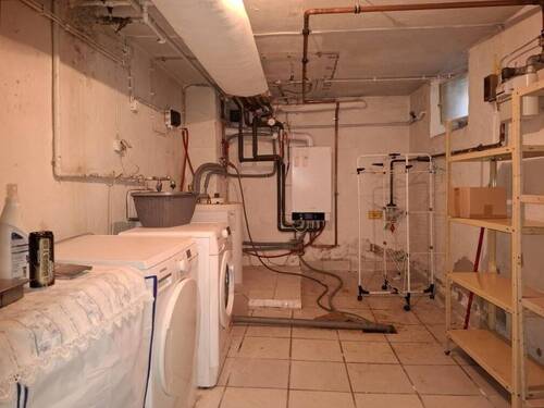 Heizungs- und Waschraum - 