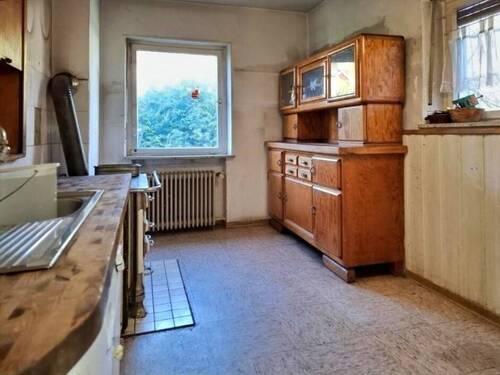 Die geräumige Küche - 7 Zimmer Einfamilienhaus zum Kaufen in Aarbergen