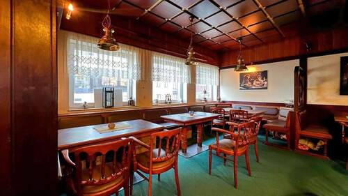 Sitzmöglichkeiten - 