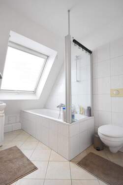Wannenbad - 1 Zimmer Etagenwohnung in Speyer